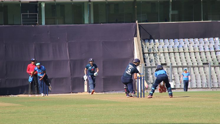 Heather Knight made 64 not out.