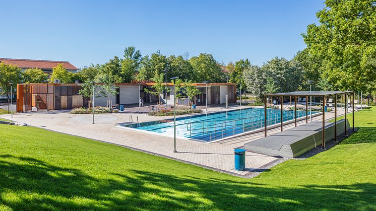 Fredriksbergsbadet i Råby, Västerås ritat av Carlstedt Arkitekter i samarbete med Topia Landskapsarkitekter. Foto: Anders Fredriksén.