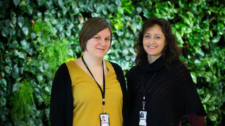 Sara Laginder och Sara Hurtig leder pilotprojektet för att minska resande med flyg.