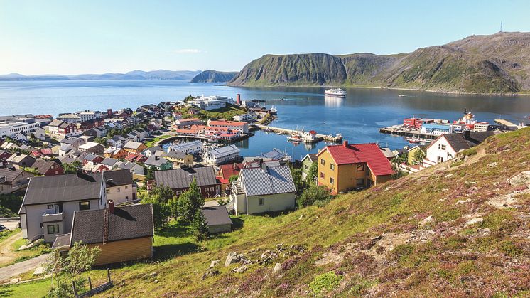 Nå kan medlemmer av Strawberry tjene poeng på reiser med Hurtigruten Group. 