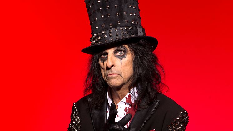 Alice Cooper halshuggs för fjärde gången på Grönan