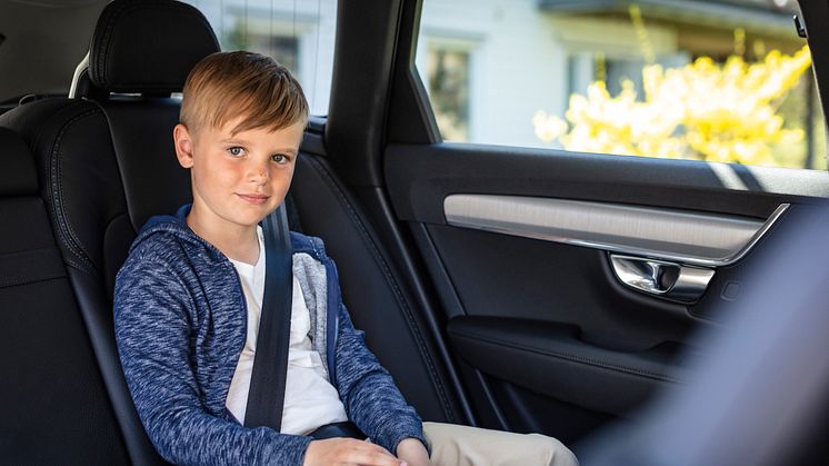 Kunskapsbrist kring bilsäkerhet för äldre barn – 1 av 4 åker helt utan lämpligt barnskydd