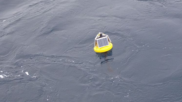  RockBLOCK has been integrated on specially developed wave buoys deployed on to sea ice floes in the Arctic and Antarctic by NIWA