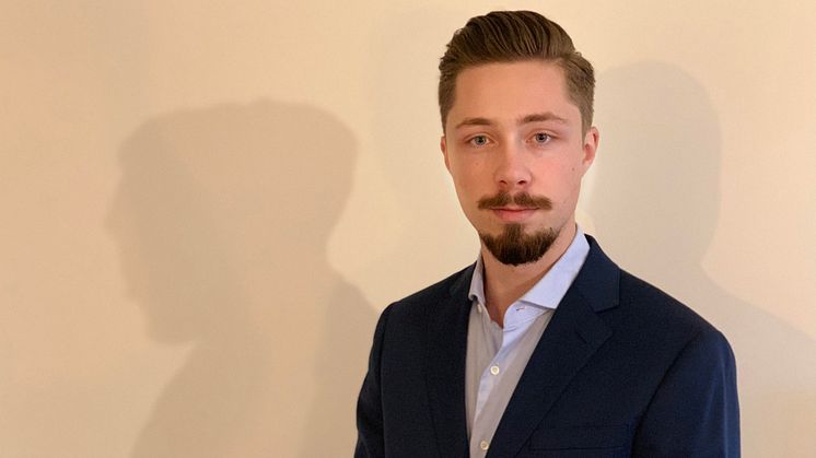 Carl-Johan Alkstål blev med sin idé Greentravel utsedd till en av de tjugo bästa idéerna i höstens upplaga av Venture Cup IDEA.