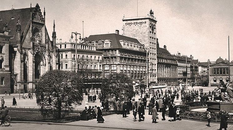 Titelbild: Augustusplatz um 1930