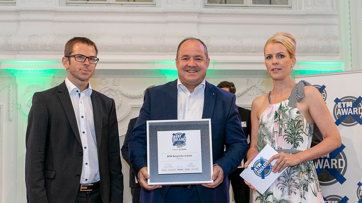 •	BPW gewinnt erneut den „ETM Award“ in der Kategorie Trailerachsen