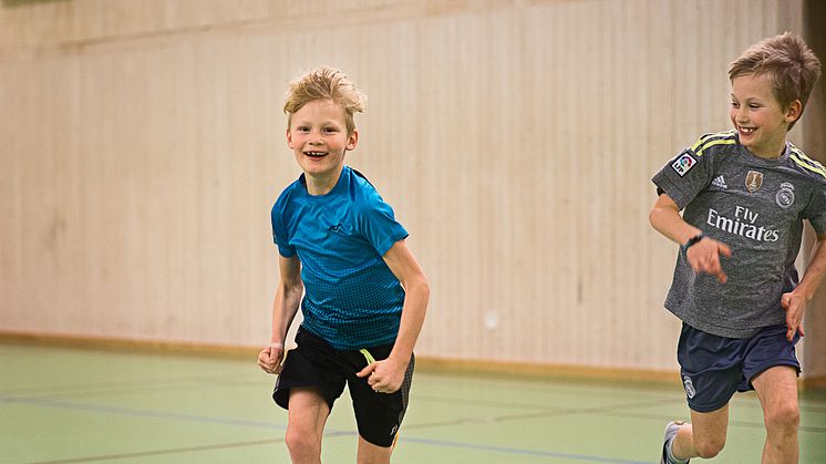 Pulshöjande aktiviteter i skolan ger bättre inlärningsförmåga vilket leder till att fler elever klarar målen i skolan. Foto: Johannes Erixon