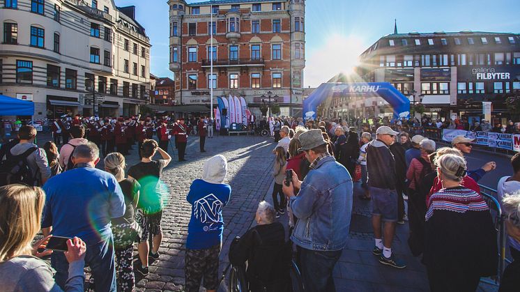 I augusti blir det ingen stadsfest i dess klassiska form i Linköping. Bilden är från invigningen av Linköpings stadsfest 2018. Foto: Visit Linköping & Co