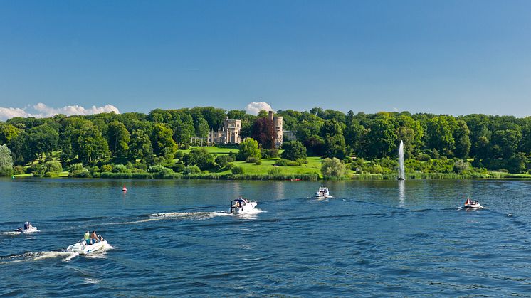 Mit dem Boot auf den Havelseen in Potsdam (TMB-Fotoarchiv/Yorck Maecke)