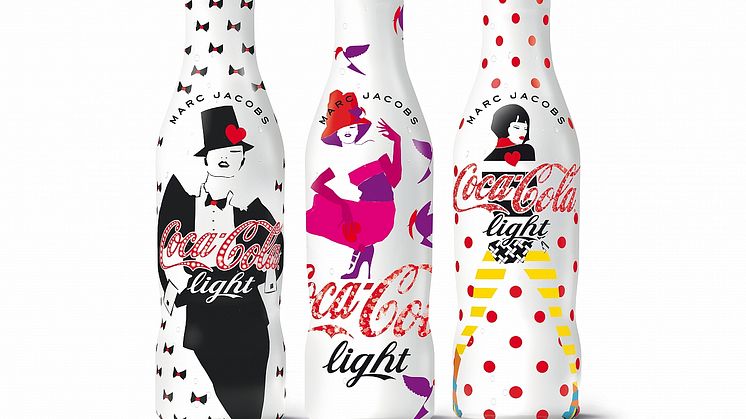 Marc Jacobsin suunnittelemat Coca-Cola light -alumiinipullot