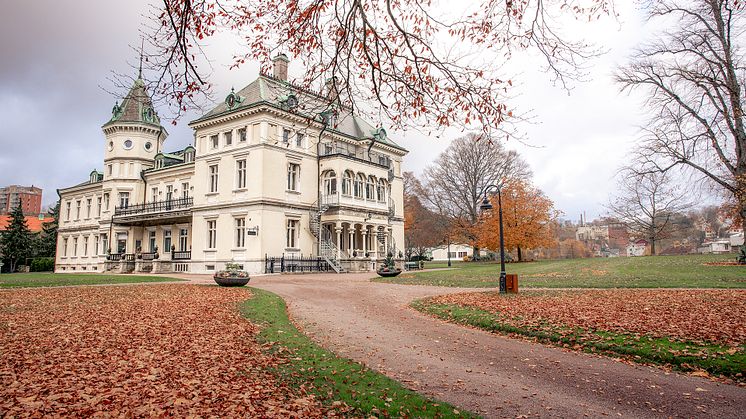 Villa Korndal har stoltserat på området sedan den byggdes 1870 som disponentbostad för David Otto Francke, grundare av vad som under den tiden var Sveriges största pappersbruk. Foto: Mölndala