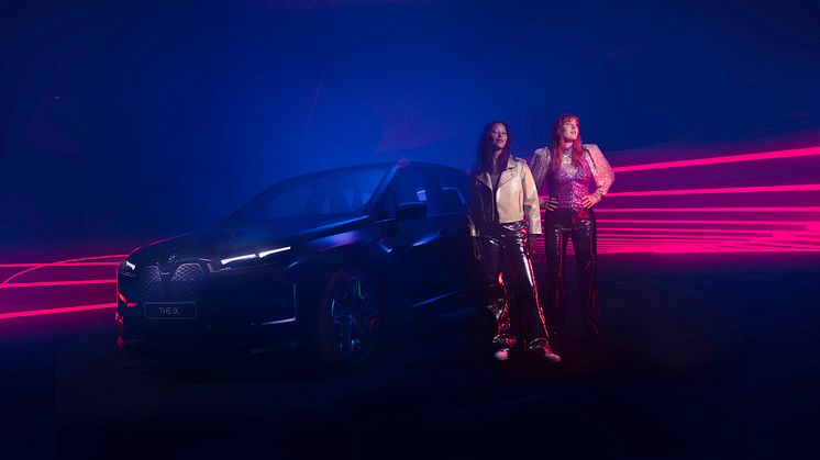 Icona Pop återvinner hitlåt tillsammans med BMW