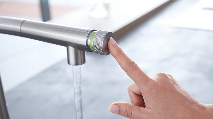 Zedra SmartControl fra GROHE er kåret til "Årets kjøkkeninnovasjon 2020» i kategorien "Kjøkkenvasker og kraner".