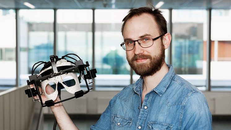 Tobias Wibbles forskning om hur ögonrörelser och syn kan hjälpa astronauter får stöd från Europeiska rymdorganisationen, ESA. Foto: Eva Tov/S:t Eriks Ögonsjukhus