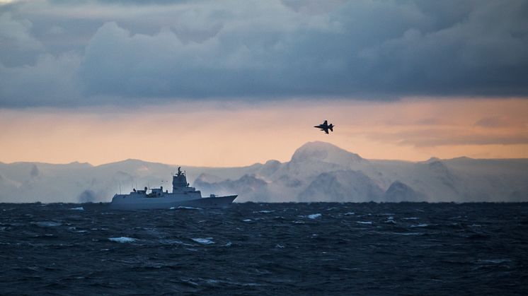 Fly i luften alene løser ikke de oppgavene Forsvaret er satt til å håndtere. Foto: Anton Ligaarden, Forsvaret