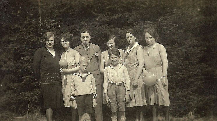 Eddie_and_family_1932_(c) privat.jpg