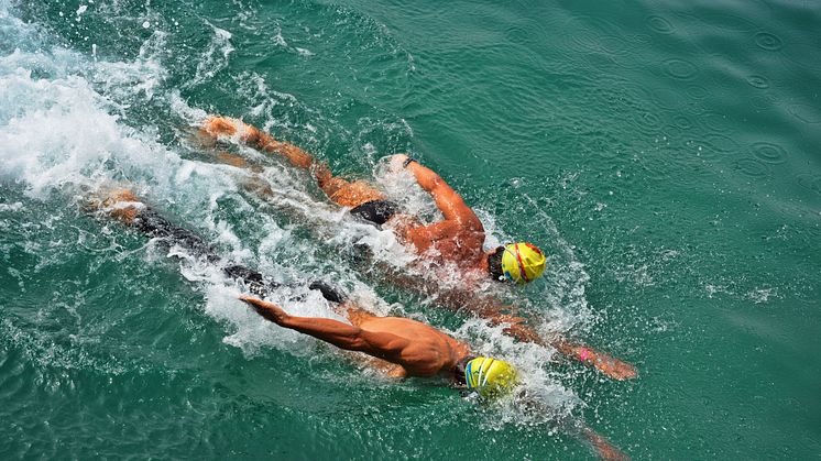 Simstjärnor som franska Maxime Grousset, brittiska Adam Peaty och svenska Sarah Sjöström tränar på Kanarieöarnas simanläggningar. Foto: Canary Islands Tourism.