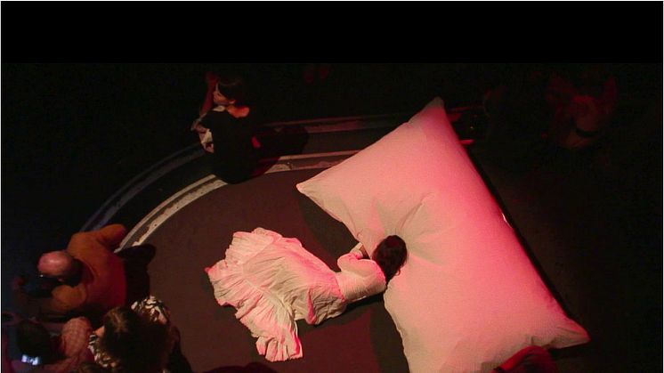 Simultaneity. Pressbild: Zhifei Yang, "Day Dreams", performance
