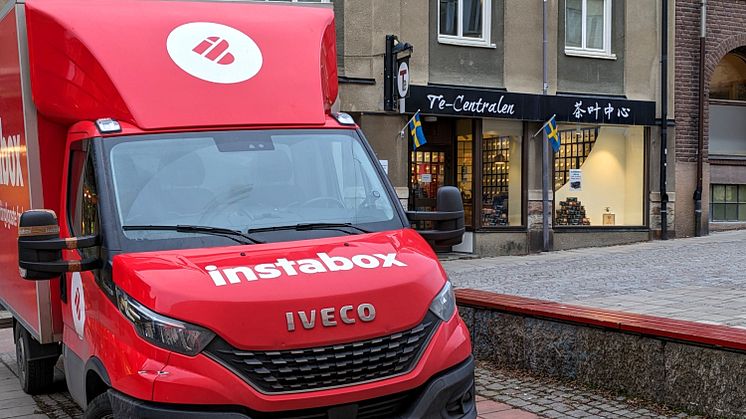 Instabox börjar frakta beställningar från Te-Centralen