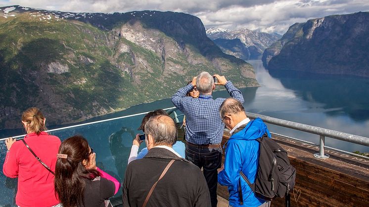 Vestlandet har mange spektakulære utsiktpunkt. Stegastein er på vår liste over de 11 fineste. 