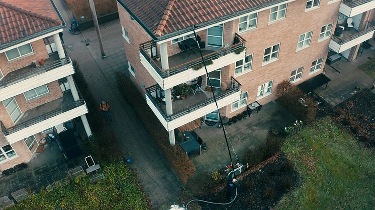 Danske Nanostone har landet en omfattende serviceaftale om rensning af 100 kilometer tagrender med Københavns Kommune. Foto: PR.