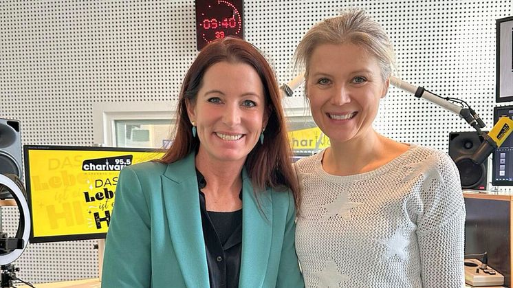 Mara Bertling zu Gast bei Susanne Brückner im 95.5 Charivari-Studio