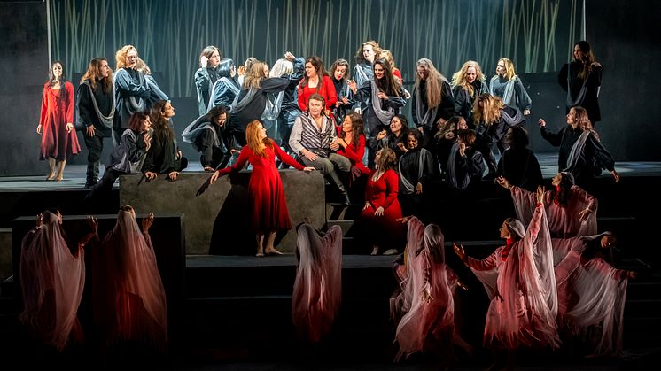 Szene aus ‹Parsifal› in der Inszenierung von Jasmin Solfaghari am Goetheanum (Foto. François Croissant)