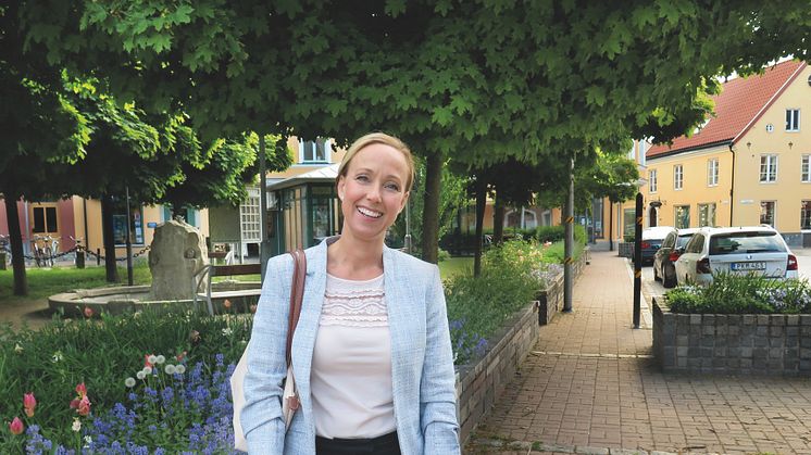 Sanna Persson, besöksnäringsutvecklare i Sölvesborgs kommun får hjälp av Julia Krause från vänorten Wolgast att se Sölvesborg som besöksmål med tyska ögon. 