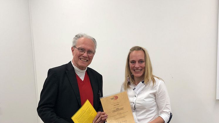 Janine Bressler mit Michael Mörike, Vorstand der Integrata-Stiftung.