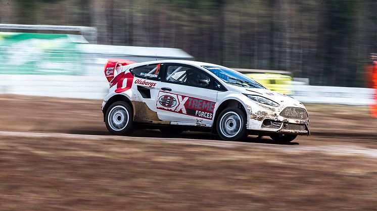 Favoriterna pallade för trycket i RallyX Nordic-premiären