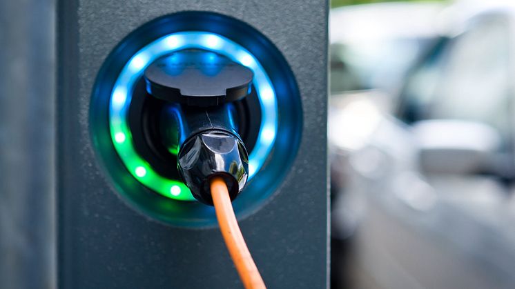 Allianz launches inspection service for electric car chargers