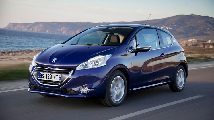 Stark offensiv för Peugeot 208 i Sverige