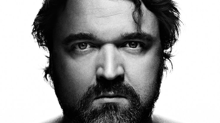 8 december släpper Hans-Erik Dyvik Husby albumet "I ljuset av Cornelis." 