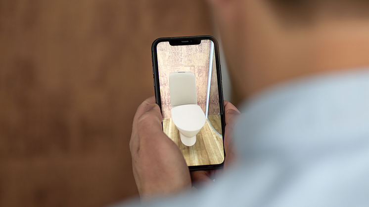 Hvordan vil et Ifö-toilet se ud på dit nye badeværelse? Den nye AR-funktion viser i 3D, hvordan badeværelset vil se ud med de nye elementer. 