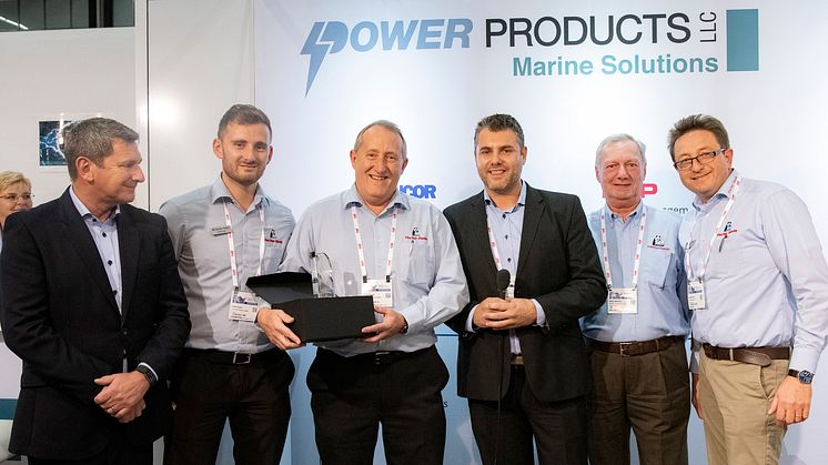 The Fischer Panda UK team receives the Mastervolt Distributor of the Year Award 2018 for Highest Overall Growth