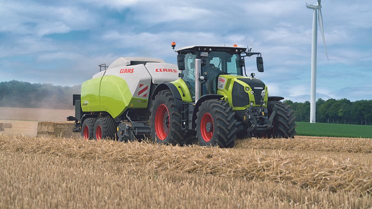 En AXION kan hyras ut för 299  kronor i timmen. Foto: CLAAS