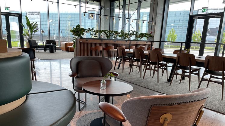 Comfort Hotel Copenhagen Airport Barception Area4
