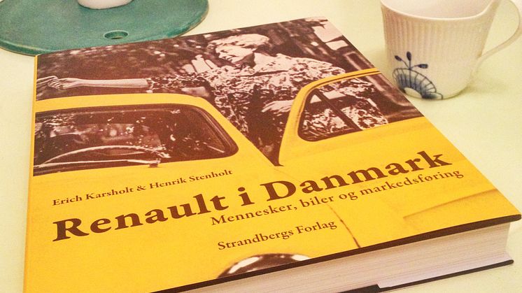 Årets julegave vejer 3.2 kilo - ny bog om Renault