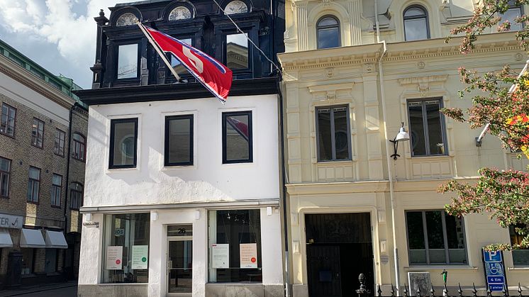 Fastigheten på Kyrkogatan 26 byggdes 1803 och har en lång historia av både kontor och handel bakom sig. Nästa hyresgäst är Star Republic, en av Sveriges största företag inom e-handelslösningar.