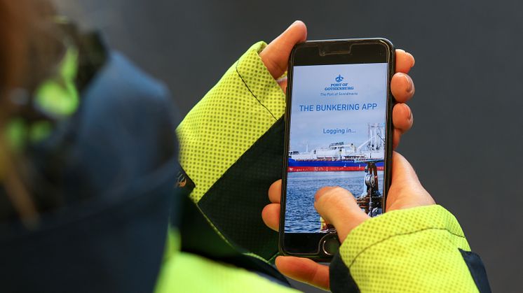 The Gothenburg Port Authority's newly developed bunkering app makes bunkering operations easier and more efficient. Photo: Gothenburg Port Authority.