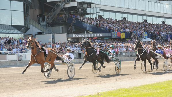 Endast sju platser återstår efter ytterligare två inbjudningar till Elitloppet