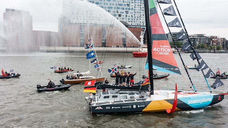 Pressefoto: Team Malizia - Bootstaufe der Malizia - Seaexplorer in Hamburg