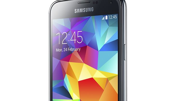 Samsung Galaxy S5 äntligen i svenska butiker