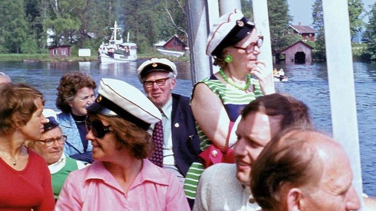 Ett par knapptryck från alla svenskar 1975
