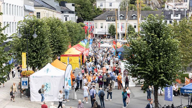 Grønn Byggallianse deltar på Arendalsuka 2022. Kom på arrangementer der vi deltar, eller ta kontakt om du vil treffe oss! Foto: Mona Hauglid/Arendalsuka