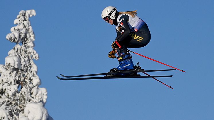 Idre Fjäll och Svenska Skidförbundet tar emot skicrossåkare från hela världen för att bredda damsidan. Foto: Världscupen i Idre 2023. Nisse Schmidt