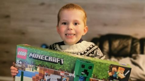 Lyspunkt: NaturNes fikk lov å glede hjertesyke Karl Emil med ny Lego, mens han venter på å få oppfylt drømmereisen sin til Legoland.