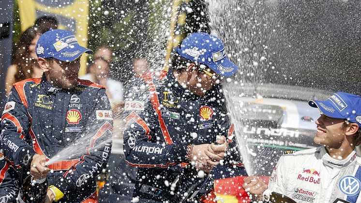 Hyundai Shell World Rally Team celebration