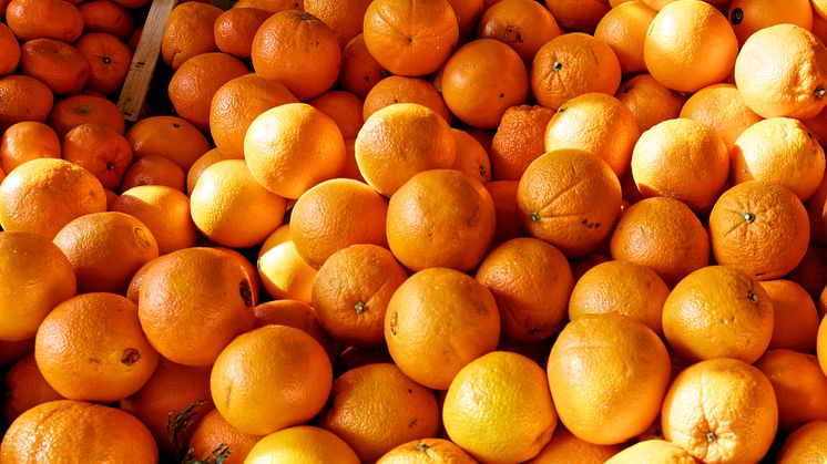 Det ble noen appelsiner i påsken, ja? Og du har en del til overs? Ikke kast dem! Lag noe godt med appelsin i stedet. Foto: Pixabay