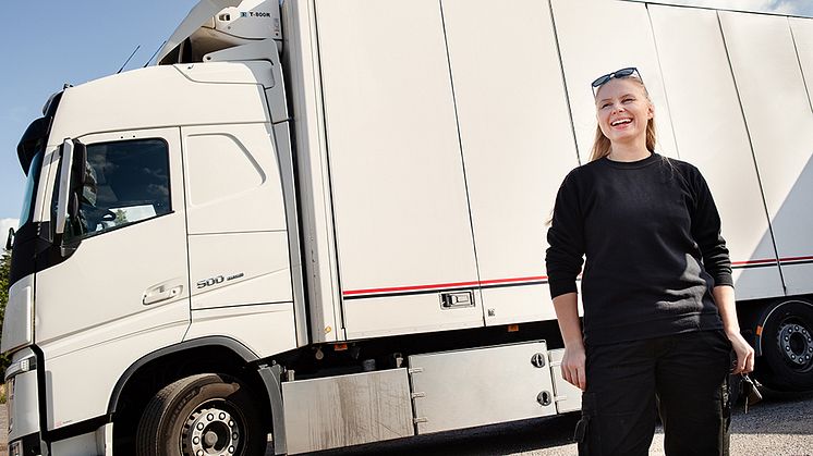 Många elever på transportutbildningen vill stanna i branschen. På bilden: Mikaela Fungdal. Foto: Sara Arnald.